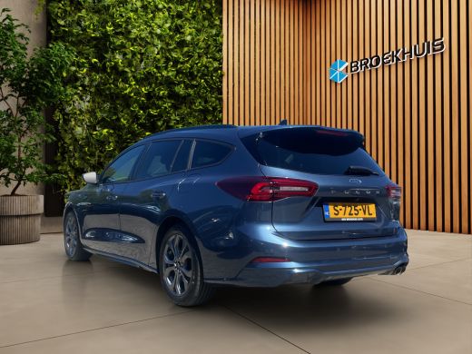 Ford Focus 1.0 EcoBoost Hybrid ST Line X | Trekhaak | Camera | B&O audio | Panoramadak | Winter Pack ActivLease financial lease