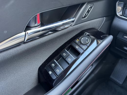 Mazda CX-30 2.5 e-SkyActiv-G M Hybrid Homura | Dodehoeksensoren | Draadloze Applecarplay en Android Auto | Ad... ActivLease financial lease