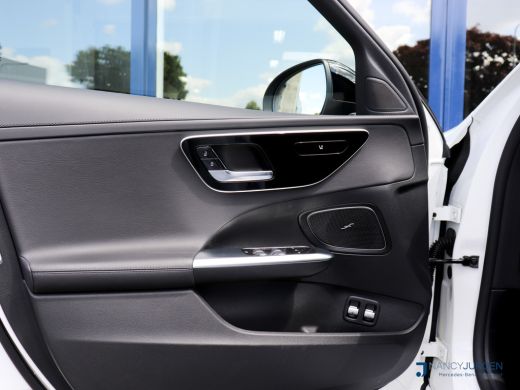 Mercedes-Benz C-Klasse Estate 300e 9G Aut. | Estate | AMG | Night Pakket | Apple Car Play/ Android Auto | Distronic Pro ... ActivLease financial lease