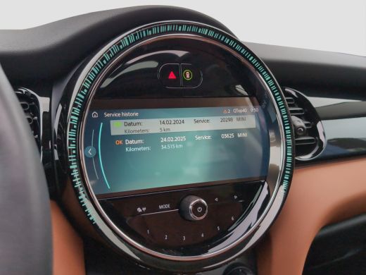 Mini 5-Deurs 1.5 Camden Edition | Panoramadak | Leder | Camera | Cruise Control | Airco (automatisch) | Apple ... ActivLease financial lease