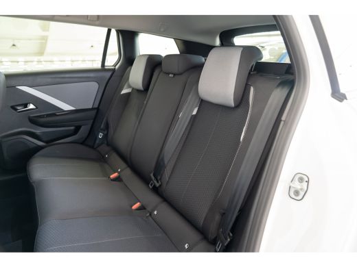 Opel Astra Sports Tourer 1.2 Turbo Business Edition | 8 Jaar Garantie | Stoel & Stuurverwarming | Camera | C... ActivLease financial lease