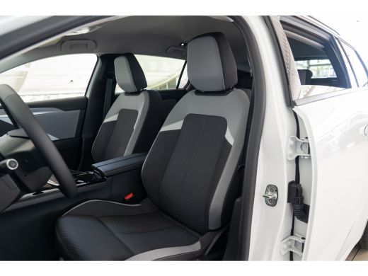 Opel Astra Sports Tourer 1.2 Turbo Business Edition | 8 Jaar Garantie | Stoel & Stuurverwarming | Camera | C... ActivLease financial lease