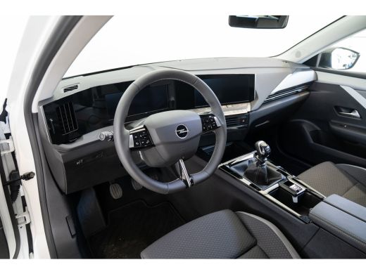 Opel Astra Sports Tourer 1.2 Turbo Business Edition | 8 Jaar Garantie | Stoel & Stuurverwarming | Camera | C... ActivLease financial lease