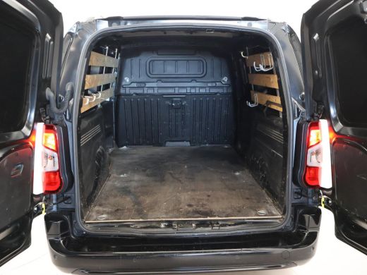 Opel Combo 1.5D 130 PK AUT. L2H1 INNOVATION+ PAKKET | NAVIGATIE | LMV | SIDEBARS | CAMERA | CARPLAY ActivLease financial lease