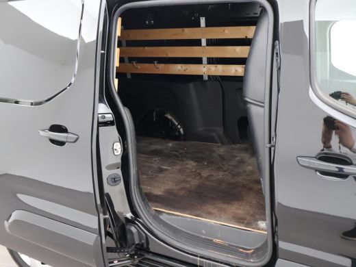 Opel Combo 1.5D 130 PK AUT. L2H1 INNOVATION+ PAKKET | NAVIGATIE | LMV | SIDEBARS | CAMERA | CARPLAY ActivLease financial lease
