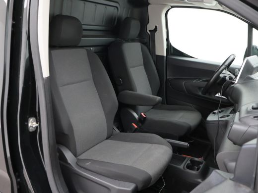 Opel Combo 1.5D 130 PK AUT. L2H1 INNOVATION+ PAKKET | NAVIGATIE | LMV | SIDEBARS | CAMERA | CARPLAY ActivLease financial lease
