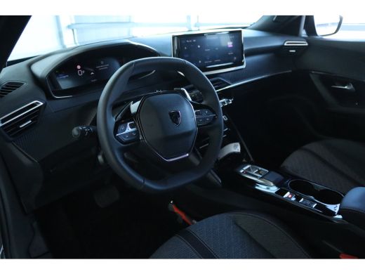 Peugeot 2008 1.2 Hybrid 145 Allure | Cruise Control | Sensoren | Navigatie | Carplay | Climate | LMV | LED | ActivLease financial lease