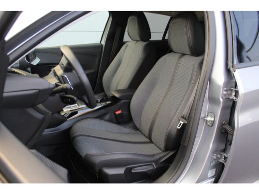 Peugeot 208 1.2 Hybrid 110 e-DCS6 Allure | Camera | Cruise | Carplay | Dodehoeksens. | DAB | Navi | Camera | ... ActivLease financial lease