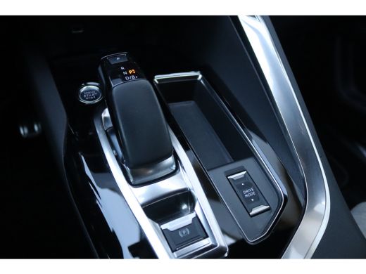 Peugeot 3008 1.6 Plug in Hybrid 225PK GT- Line Camera/Elektr-achterklep/Cruise-control ActivLease financial lease
