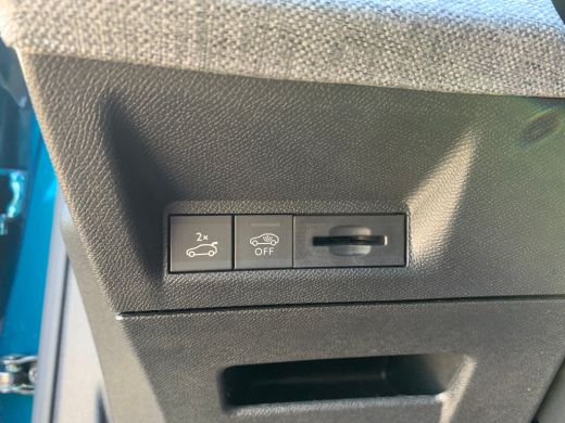 Peugeot 5008 1.2 Hybrid 145 GT Exclusive Airco | 360 Camera | Cruise Control Adaptief | Keyless | LED | Navi |... ActivLease financial lease