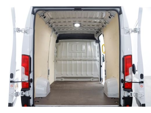 Peugeot Boxer 2.2 BlueHDi 180pk Automaat L4H2 LED/ACC/Navi/Camera 11-2024 ActivLease financial lease