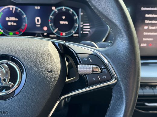 Skoda Octavia Combi TSI iV 204PK PHEV BUSINESS EDITION TREKHAAK/NAVI/CARPLAY ActivLease financial lease