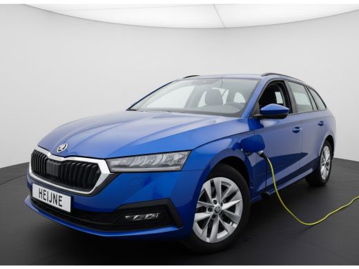 Skoda Octavia Combi TSI iV 204PK PHEV BUSINESS EDITION TREKHAAK/NAVI/CARPLAY ActivLease financial lease