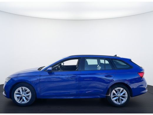 Skoda Octavia Combi TSI iV 204PK PHEV BUSINESS EDITION TREKHAAK/NAVI/CARPLAY ActivLease financial lease