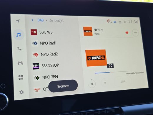 Toyota C-HR 1.8 Hybrid 140 Dynamic | Apple CarPlay | Blindspot | Rijklaar incl. garantie | ActivLease financial lease