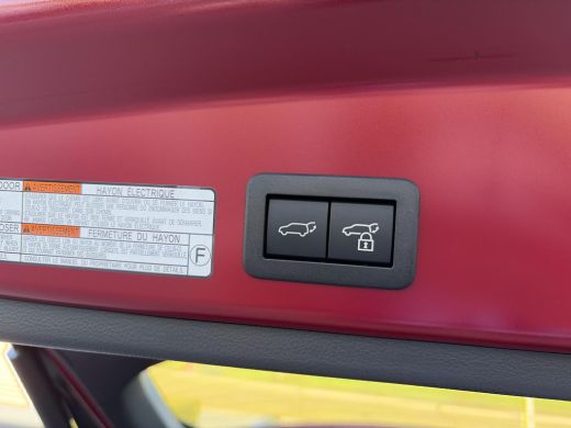 Toyota Corolla Cross Hybrid 140 Style + Premium Pack ActivLease financial lease