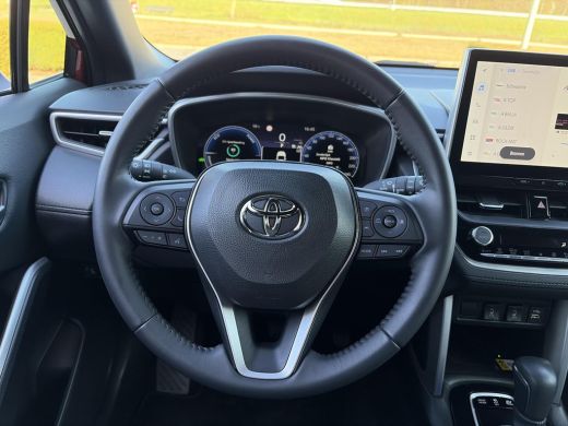 Toyota Corolla Cross Hybrid 140 Style + Premium Pack ActivLease financial lease