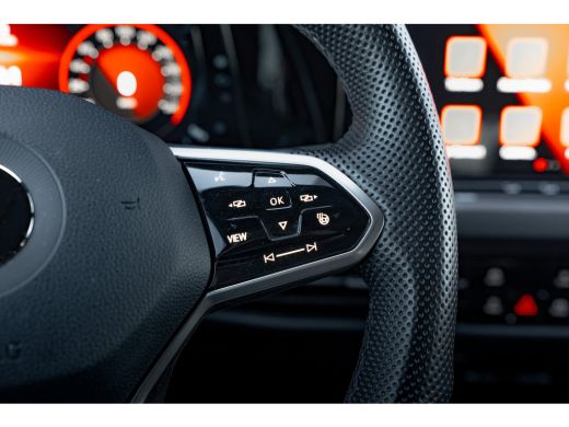 Volkswagen Golf 1.4 TSI eHybrid 245pk GTE | Adaptive Cruise | Stuur & Stoelverwarming | Parkeerhulp V+A | 18" ActivLease financial lease