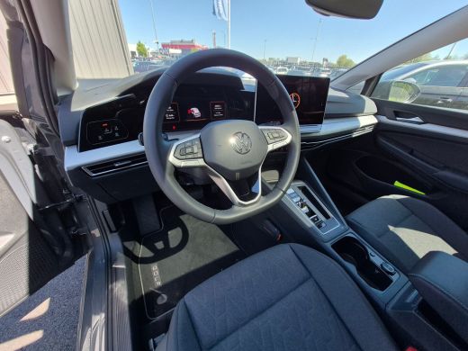 Volkswagen Golf 1.5 eHybrid Life Edition 204Pk DSG/AUTO | Panorama-dak | Achteruitrijcamera | Cruise control adap... ActivLease financial lease