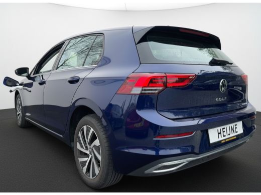 Volkswagen Golf eHybrid 204PK DSG STYLE CAMERA/CARPLAY/STUURVERW. ActivLease financial lease