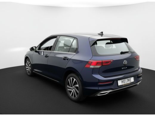 Volkswagen Golf eHybrid 204PK DSG STYLE CAMERA/CARPLAY/STUURVERW. ActivLease financial lease