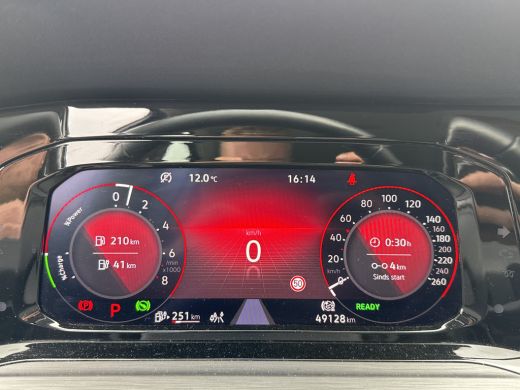 Volkswagen Golf eHybrid 204PK DSG STYLE CAMERA/CARPLAY/STUURVERW. ActivLease financial lease