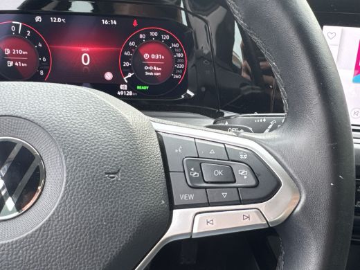 Volkswagen Golf eHybrid 204PK DSG STYLE CAMERA/CARPLAY/STUURVERW. ActivLease financial lease