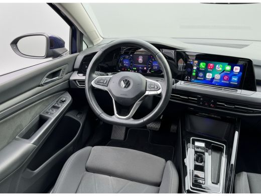 Volkswagen Golf eHybrid 204PK DSG STYLE CAMERA/CARPLAY/STUURVERW. ActivLease financial lease