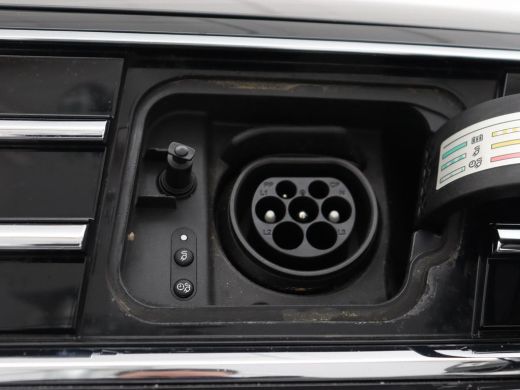 Volkswagen Passat 1.4 TSI PHEV GTE | SOH 94% | Stoelverwarming | Massage | Camera | Adaptive cruise | Matrix LED | ... ActivLease financial lease