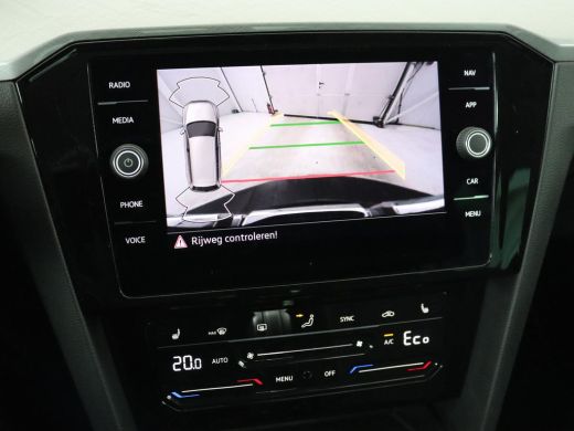 Volkswagen Passat 1.4 TSI PHEV GTE | SOH 94% | Stoelverwarming | Massage | Camera | Adaptive cruise | Matrix LED | ... ActivLease financial lease
