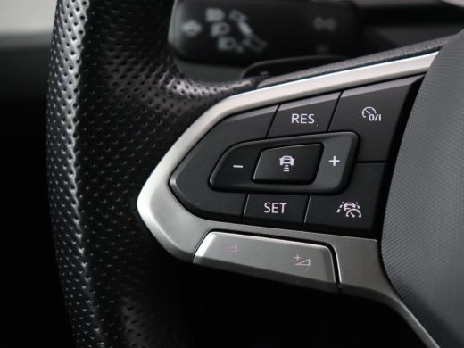 Volkswagen Passat 1.4 TSI PHEV GTE | SOH 94% | Stoelverwarming | Massage | Camera | Adaptive cruise | Matrix LED | ... ActivLease financial lease