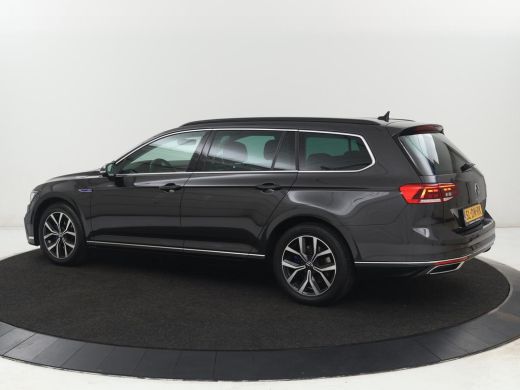 Volkswagen Passat 1.4 TSI PHEV GTE | SOH 94% | Stoelverwarming | Massage | Camera | Adaptive cruise | Matrix LED | ... ActivLease financial lease