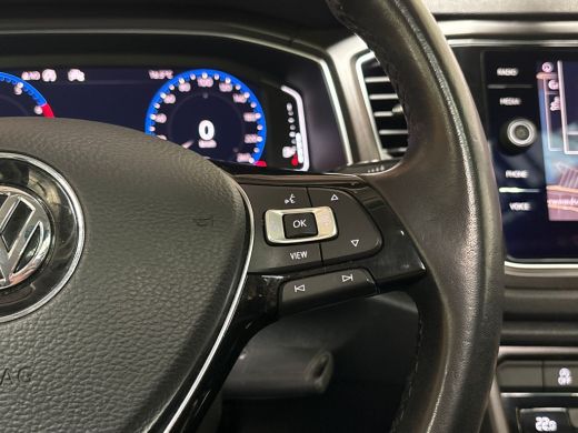 Volkswagen T-Roc 1.0 TSI Sport (PANORAMADAK, VIRTUAL COCKPIT, APPLE CARPLAY, GROOT NAVI, LED KOPLAMPEN, SPORTSTOEL... ActivLease financial lease