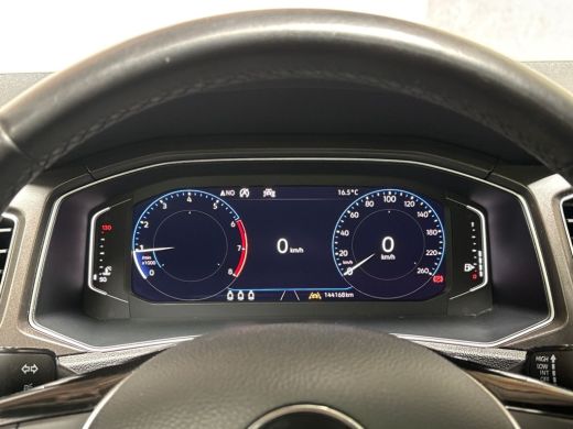 Volkswagen T-Roc 1.0 TSI Sport (PANORAMADAK, VIRTUAL COCKPIT, APPLE CARPLAY, GROOT NAVI, LED KOPLAMPEN, SPORTSTOEL... ActivLease financial lease