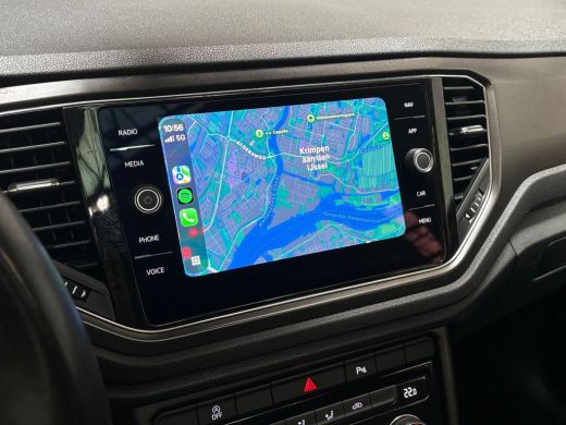 Volkswagen T-Roc 1.0 TSI Sport (PANORAMADAK, VIRTUAL COCKPIT, APPLE CARPLAY, GROOT NAVI, LED KOPLAMPEN, SPORTSTOEL... ActivLease financial lease
