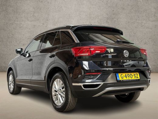 Volkswagen T-Roc 1.0 TSI Sport (PANORAMADAK, VIRTUAL COCKPIT, APPLE CARPLAY, GROOT NAVI, LED KOPLAMPEN, SPORTSTOEL... ActivLease financial lease