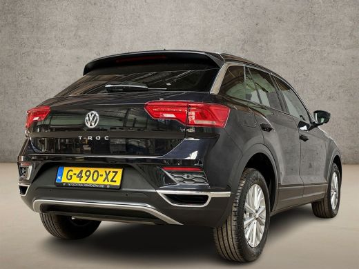 Volkswagen T-Roc 1.0 TSI Sport (PANORAMADAK, VIRTUAL COCKPIT, APPLE CARPLAY, GROOT NAVI, LED KOPLAMPEN, SPORTSTOEL... ActivLease financial lease