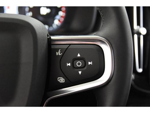 Volvo  XC40 T2 *1ste Eigenaar*Leer*Navigatie*Stoelverwarming*Camera* ActivLease financial lease