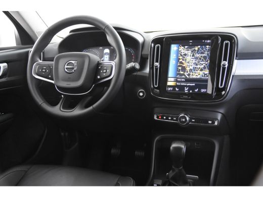 Volvo  XC40 T2 *1ste Eigenaar*Leer*Navigatie*Stoelverwarming*Camera* ActivLease financial lease