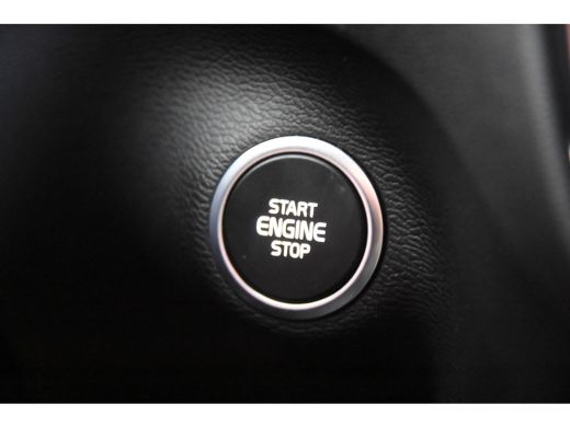 Volvo  XC40 T2 *1ste Eigenaar*Leer*Navigatie*Stoelverwarming*Camera* ActivLease financial lease