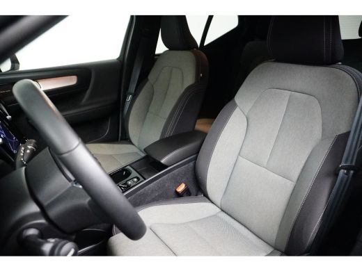 Volvo  XC40 1.5 T4 Recharge Plus Dark | 360 camera | Memory stoel | Trekhaak | Harman/Kardon | Stoel&stuurver... ActivLease financial lease