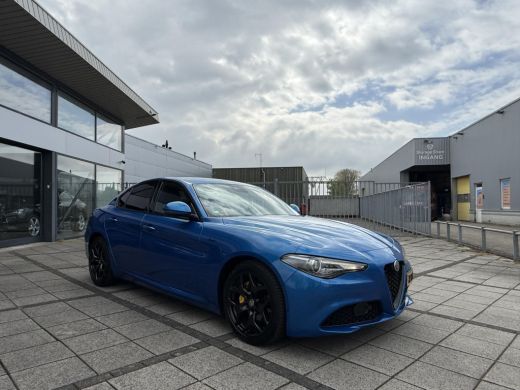 Alfa Romeo Giulia 2.0Turbo Aut. 200pk Sprint | Sport | Leder | Navi | ActivLease financial lease