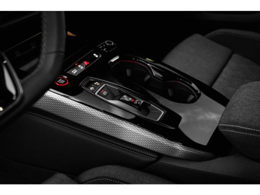 Audi A5 Avant S edition | Adaptive cruise control | Aluminium optiek in het interieur | Audi smartphone i... ActivLease financial lease
