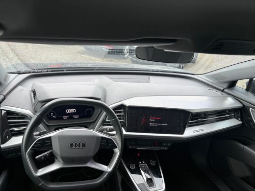 Audi Q4 e-tron 40 Advanced edition 77 kWh 204PK | Trekkhaak | Camera Achter | Stoelverw. voor | Matrix LED Kopla... ActivLease financial lease