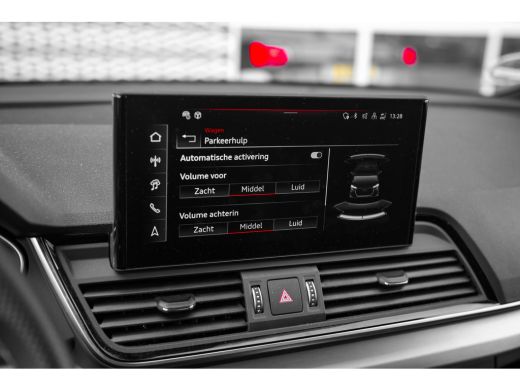 Audi Q5 55 TFSI e quattro S line | Trekhaak | Panoramadak | City | Tour | ActivLease financial lease
