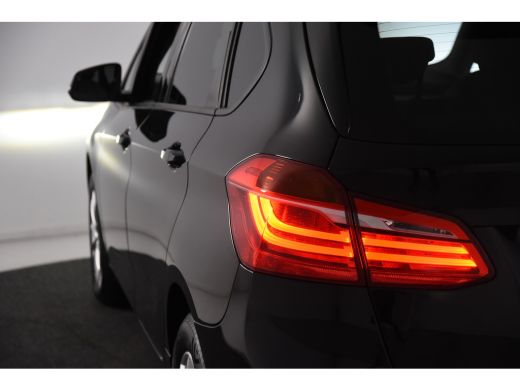 BMW 2 Serie Active Tourer 216i *1ste Eigenaar*Leer*Trekhaak*Navigatie* ActivLease financial lease