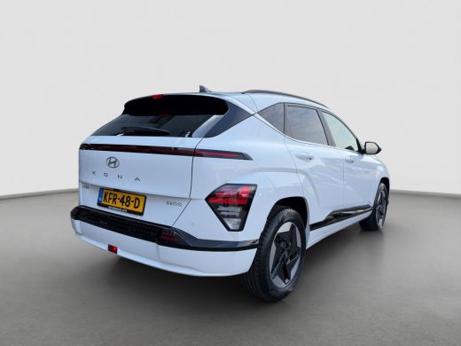 Hyundai Kona Comfort Smart 65.4 kWh | Achteruitrijcamera | Apple Carplay/Android Auto|telefoonintegratie premi... ActivLease financial lease
