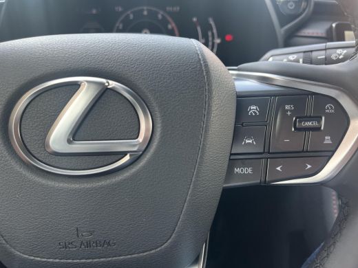 Lexus LBX Elegant 2WD | Carplay | Stoel- + stuurverwarming | (kunst) lederen bekleding | Dode hoek detectie | ActivLease financial lease
