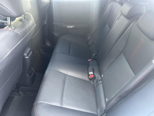 Lexus LBX Elegant 2WD | Carplay | Stoel- + stuurverwarming | (kunst) lederen bekleding | Dode hoek detectie | ActivLease financial lease