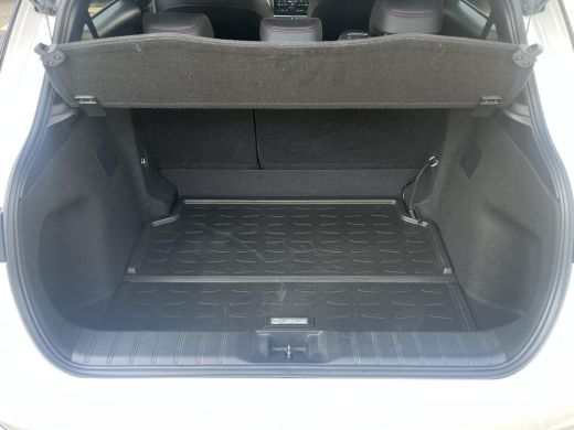 Lexus LBX Elegant 2WD | Carplay | Stoel- + stuurverwarming | (kunst) lederen bekleding | Dode hoek detectie | ActivLease financial lease